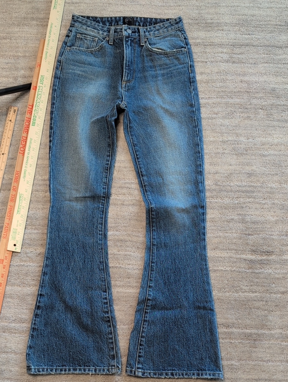 Edwin Amy Flare 26